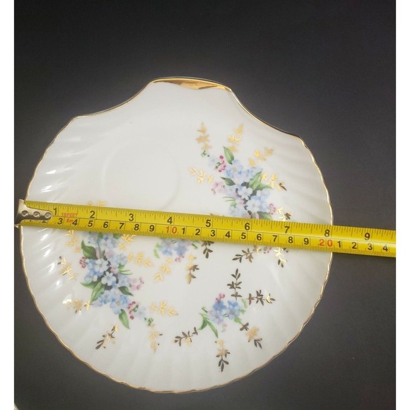 Set of 4 Crown Royal Japan Blue Flower Vintage Snack Plates with Gold edge Shell - Picture 4 of 4